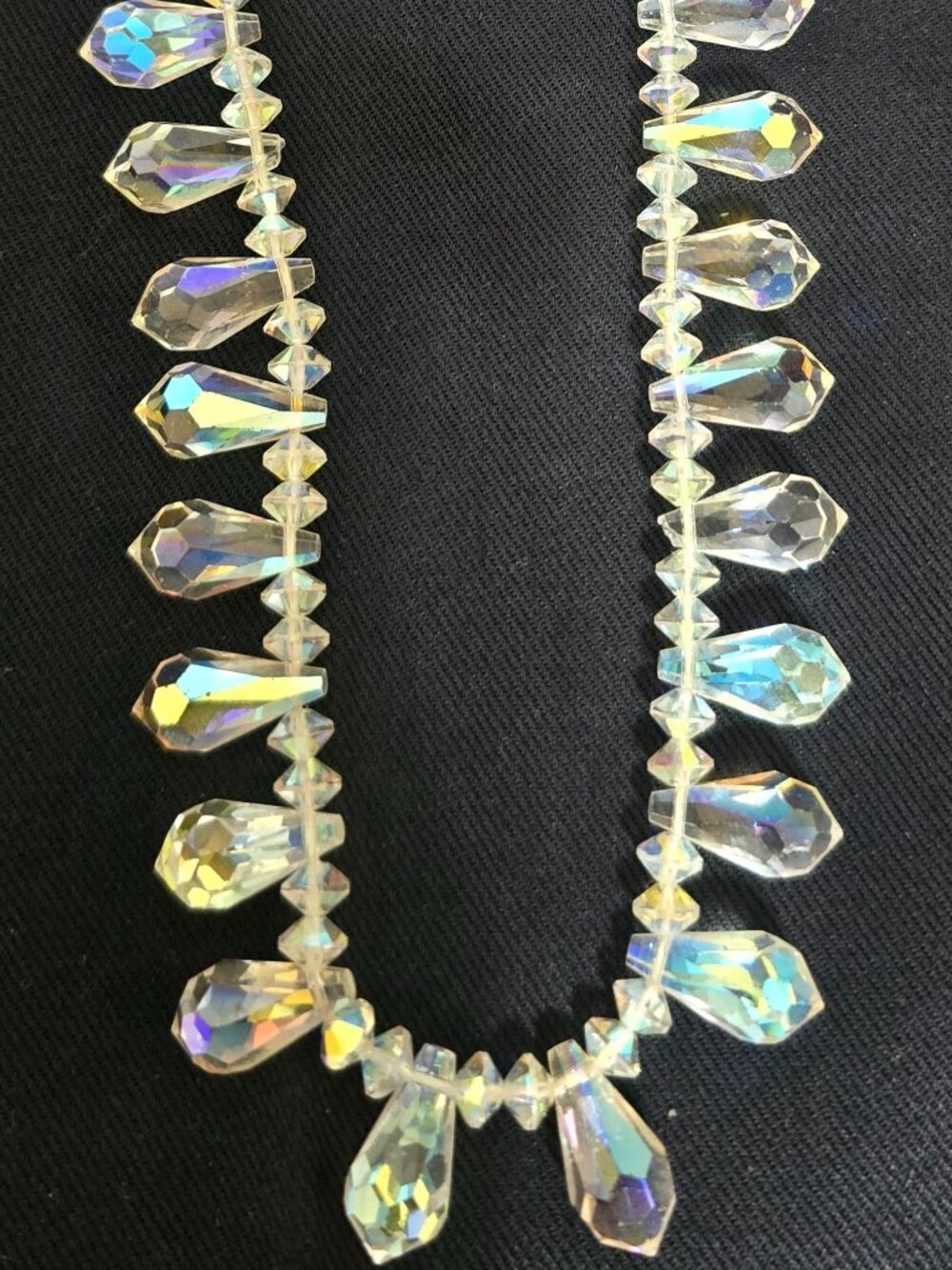 Vintage: 1950's Aurora Borealis Necklace, Iridescent Faceted